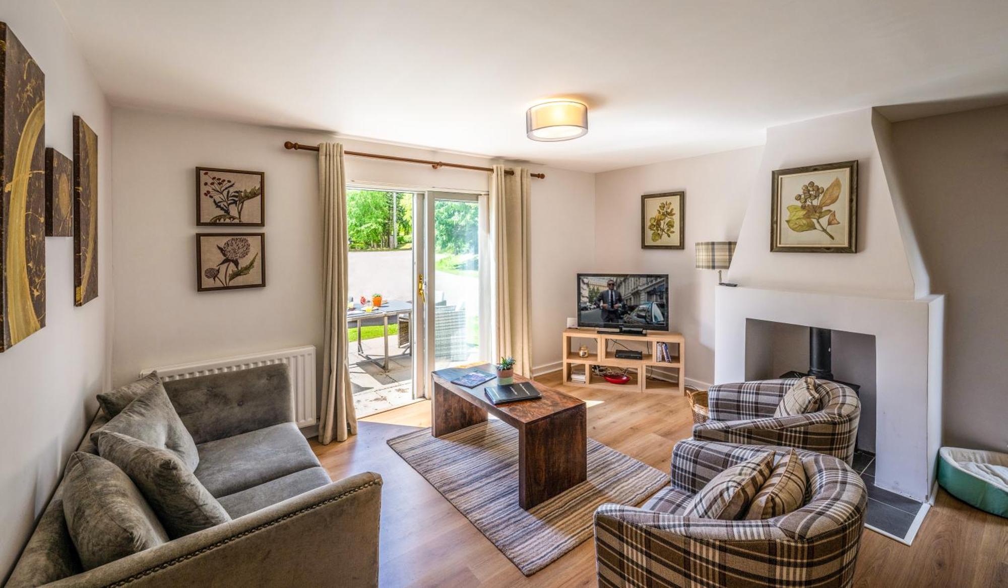Highland Club Direct Apartment Fort Augustus Exterior photo